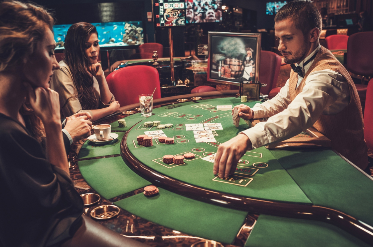 Play Blackjack Online – Learn How to Play Casino Games